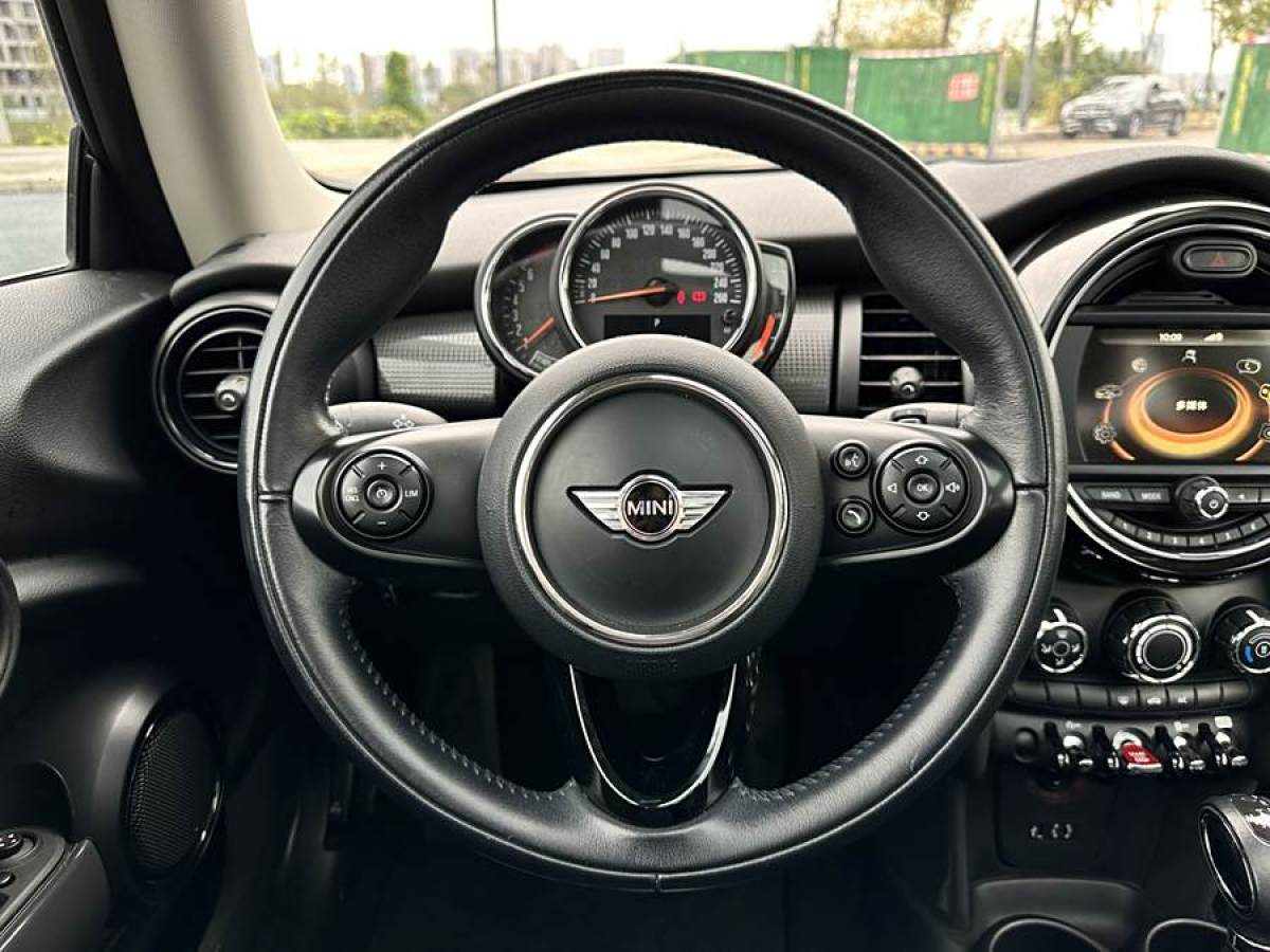 MINI CLUBMAN  2016款 改款 1.5T COOPER圖片