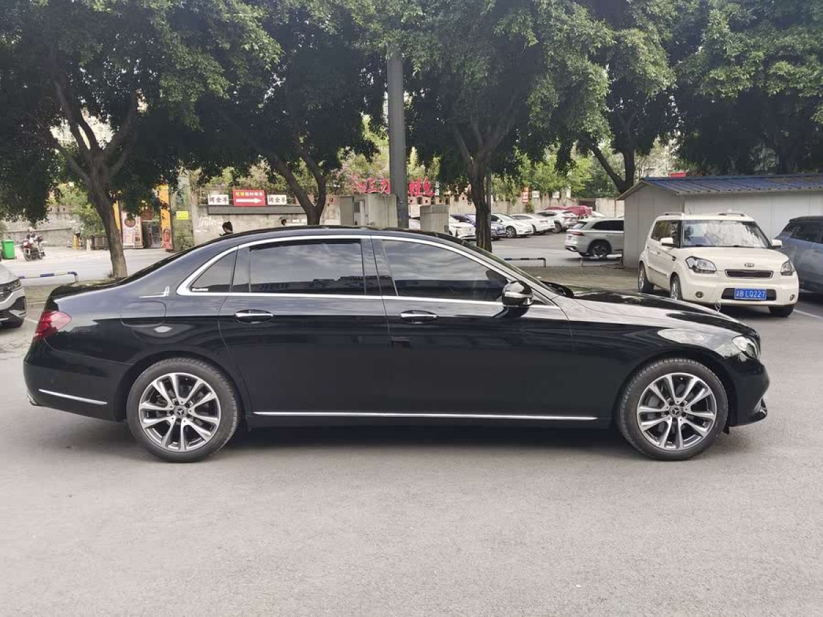 奔馳 奔馳E級(jí)  2019款 改款 E 300 L 豪華型圖片