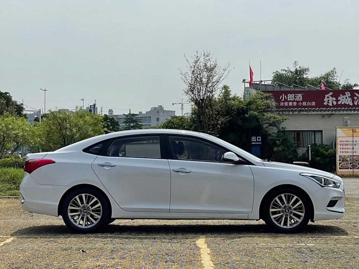 現(xiàn)代 名圖  2017款 1.8L 自動智能型GLS 國VI圖片