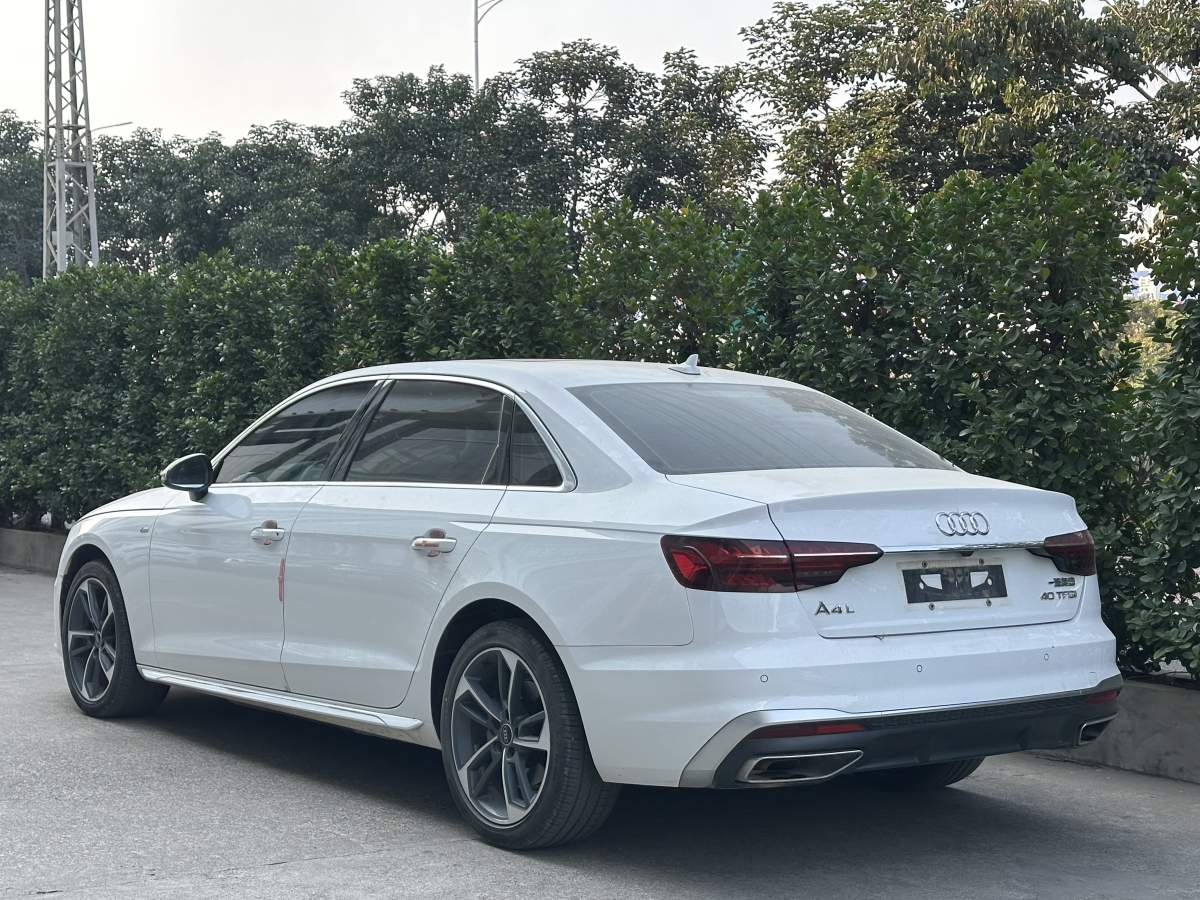 奧迪 奧迪A4L  2022款 40 TFSI 時尚動感型圖片