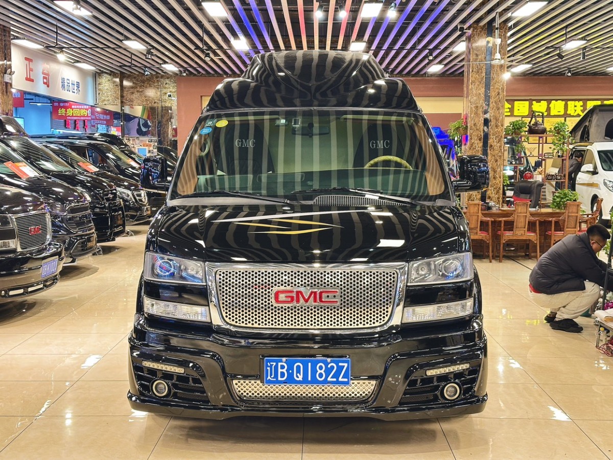 2017年10月GMC SAVANA  2016款 5.3L 1500 四驅運動版