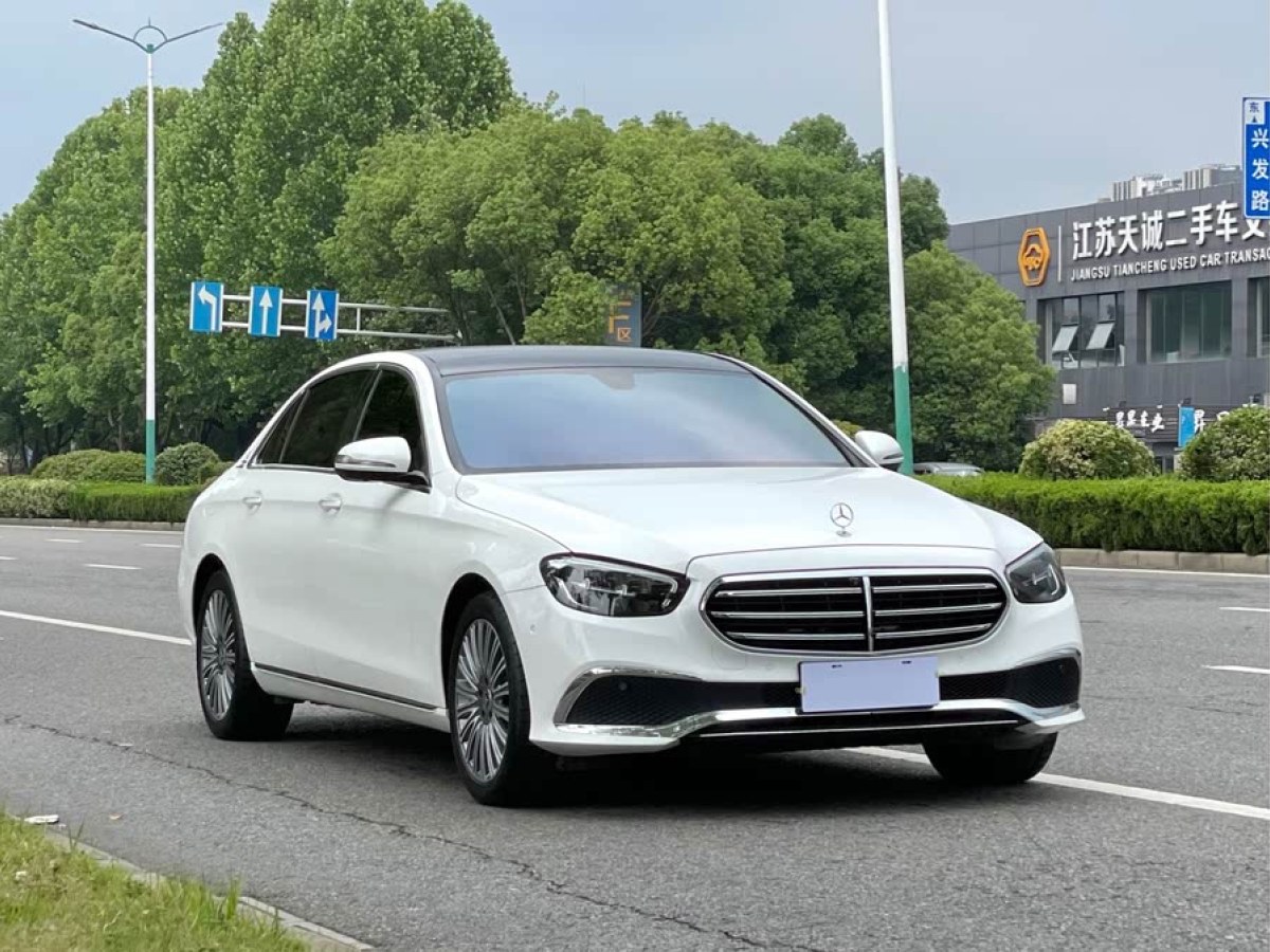 奔馳 奔馳E級  2021款 改款 E 300 L 豪華型圖片