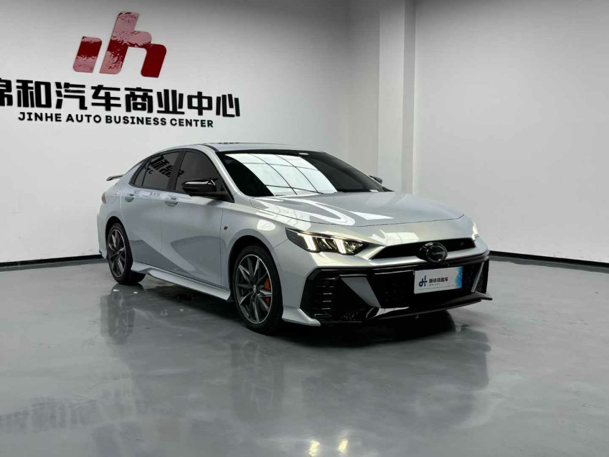 名爵 MG Cyberster  2024款 520km 傳奇四驅(qū)紅篷版圖片