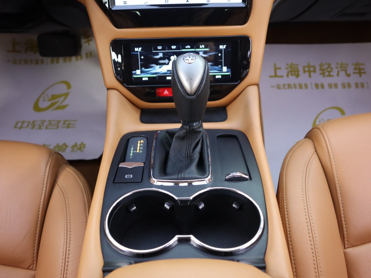 瑪莎拉蒂 GranTurismo  2007款 4.2L 標(biāo)準(zhǔn)版圖片