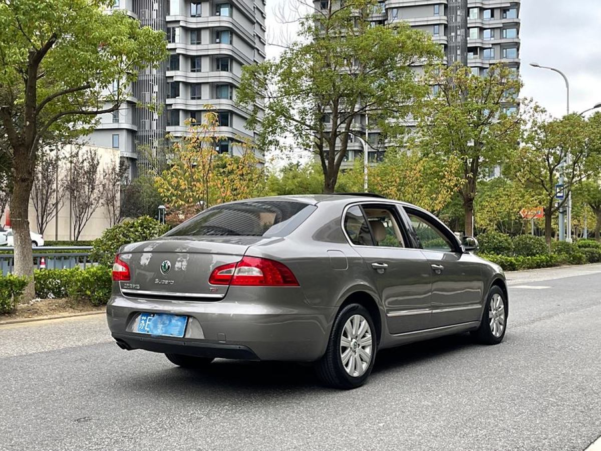 斯柯達 昊銳  2012款 1.4TSI DSG優(yōu)雅版圖片