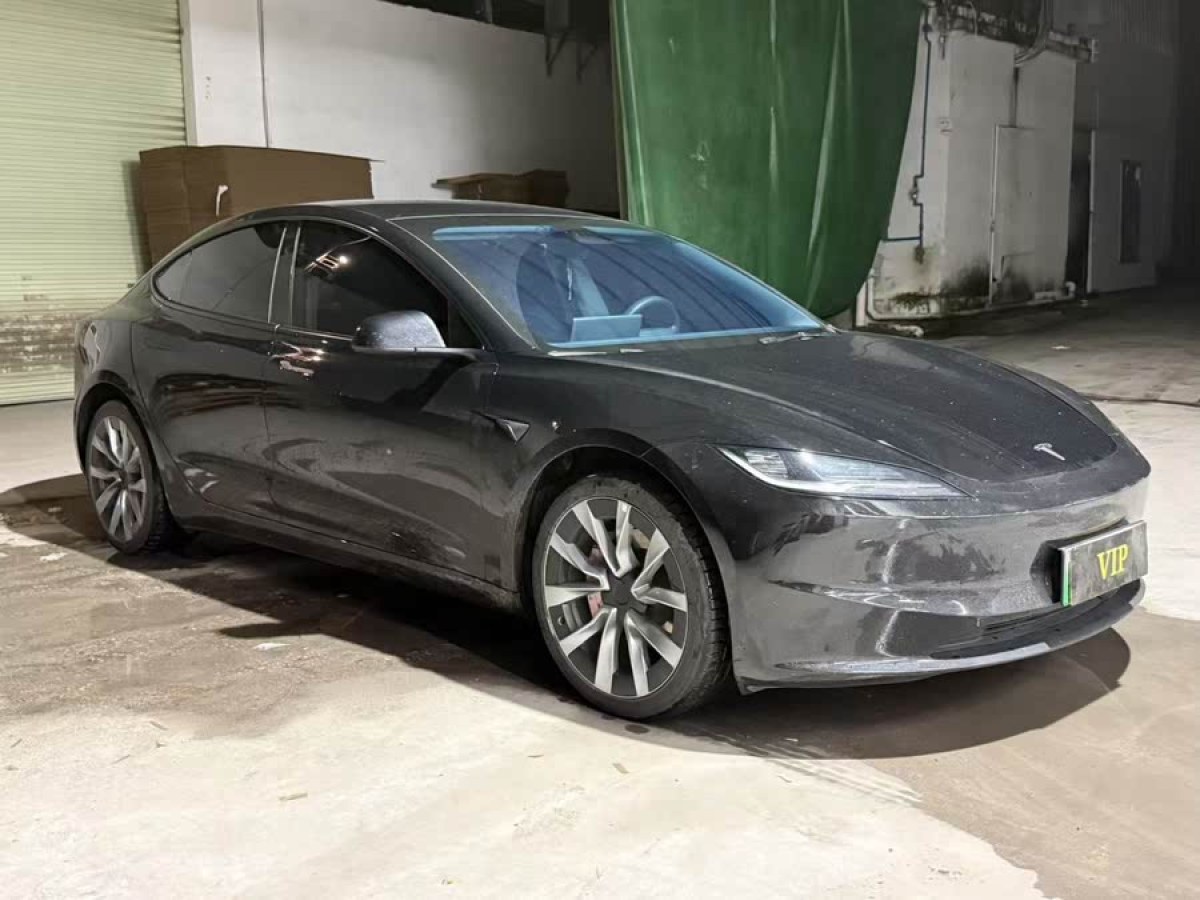 特斯拉 Model 3  2023款 煥新版 后輪驅(qū)動(dòng)圖片