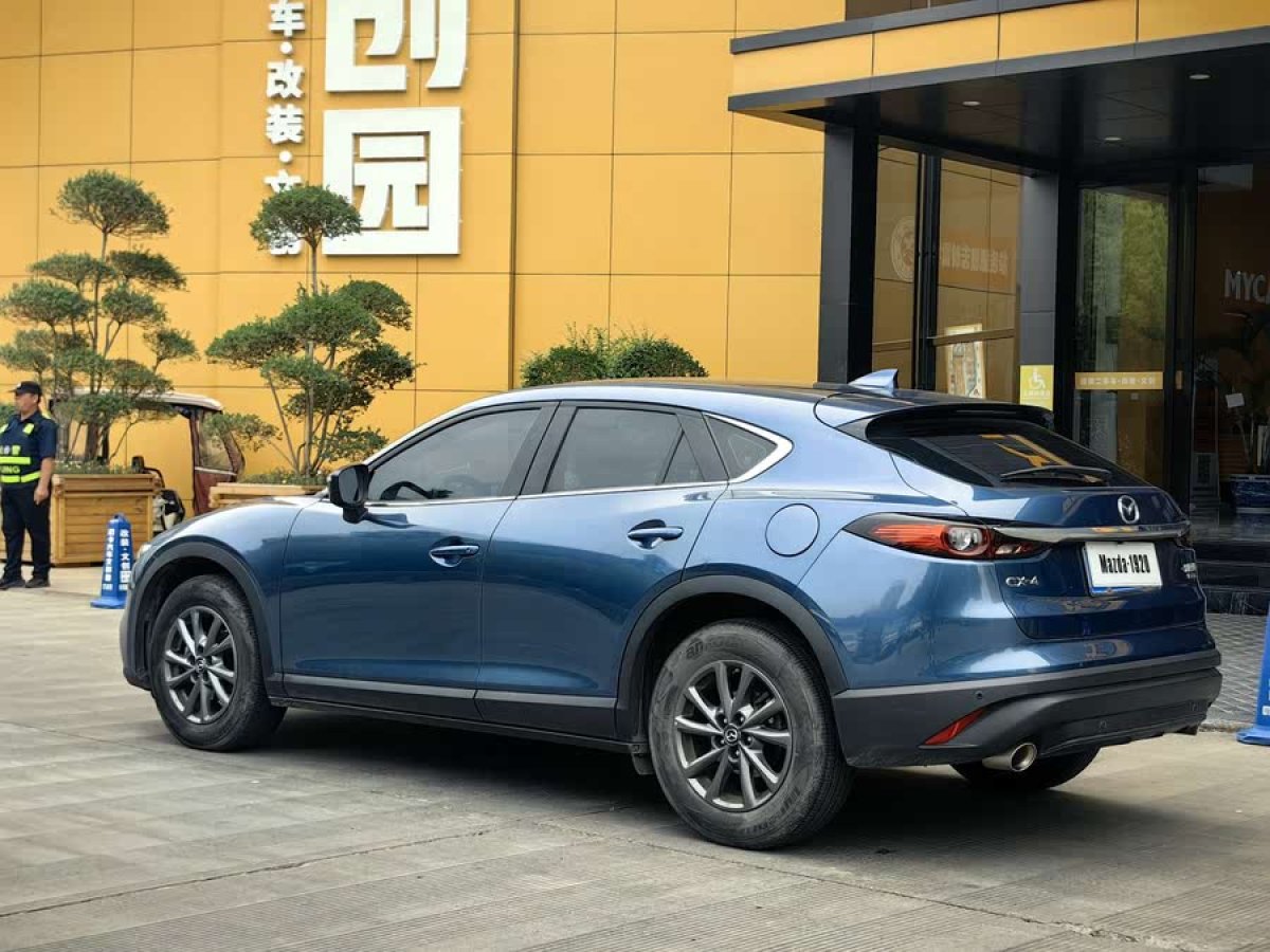 馬自達(dá) CX-4  2020款 2.0L 自動(dòng)兩驅(qū)藍(lán)天活力版圖片