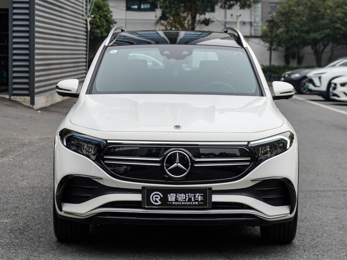 奔馳 奔馳EQB  2022款 EQB 350 4MATIC 首發(fā)特別版圖片