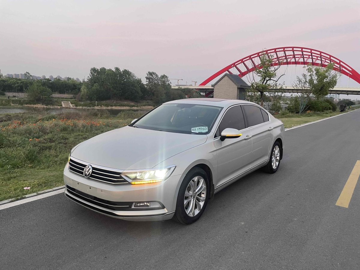 大眾 邁騰  2018款 改款 330TSI DSG 豪華型圖片