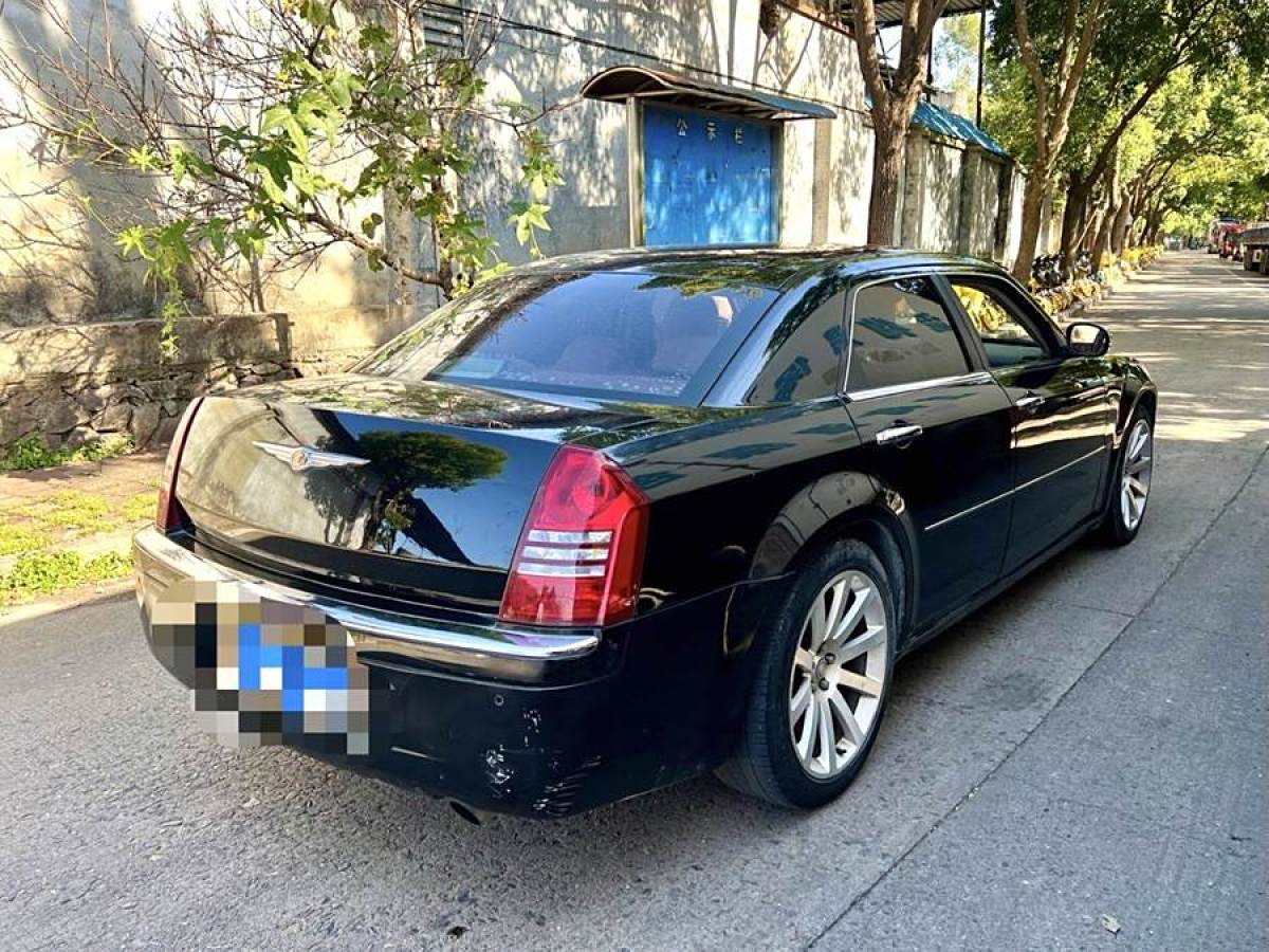 克萊斯勒 300C  2006款 3.5L 豪華領(lǐng)航版圖片