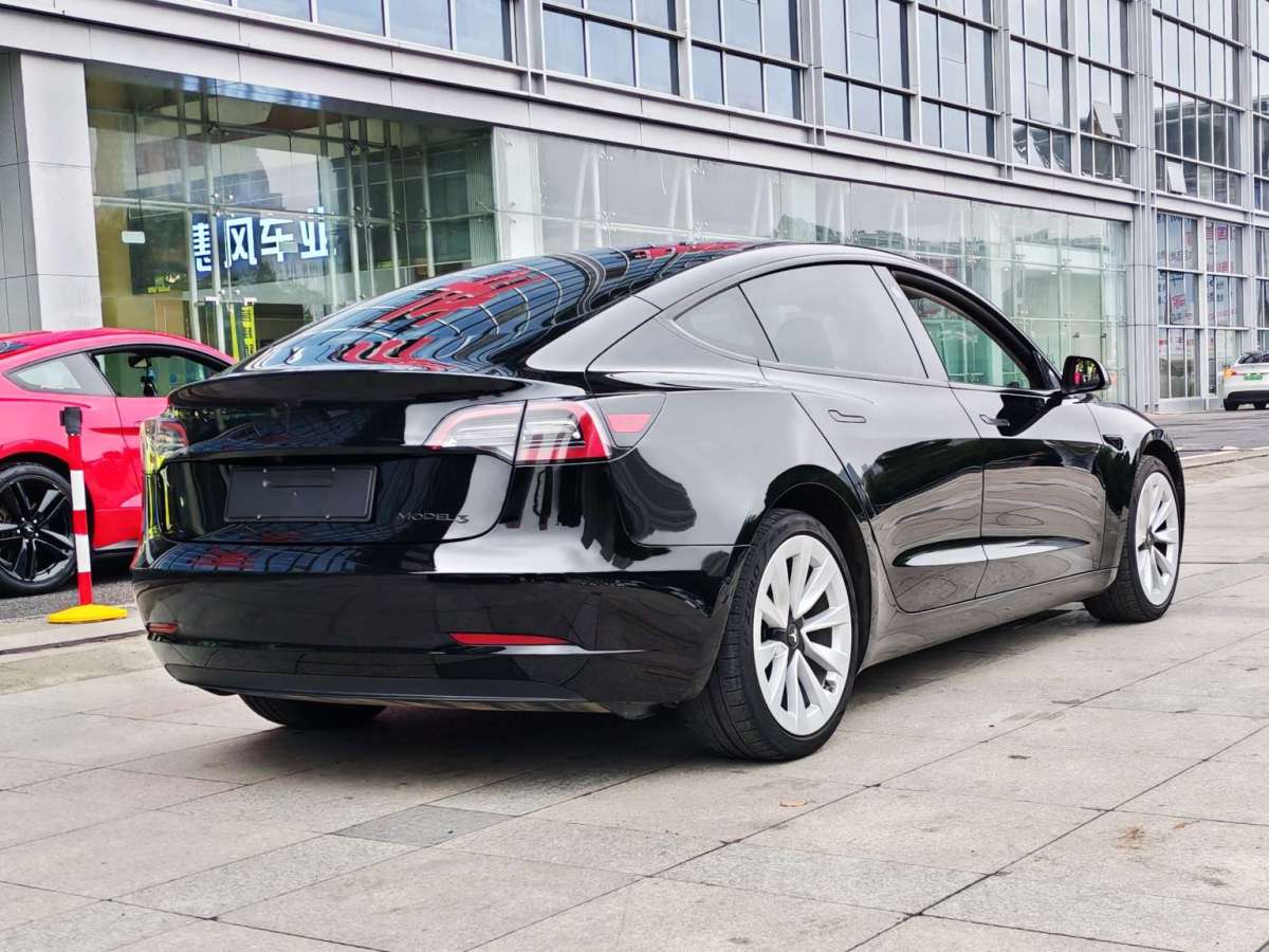 特斯拉 Model 3  2022款 改款 后輪驅(qū)動版圖片