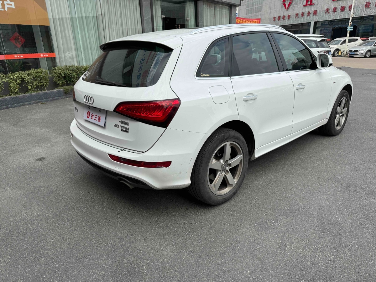 奧迪 奧迪Q5  2017款 Plus 40 TFSI 進(jìn)取型圖片