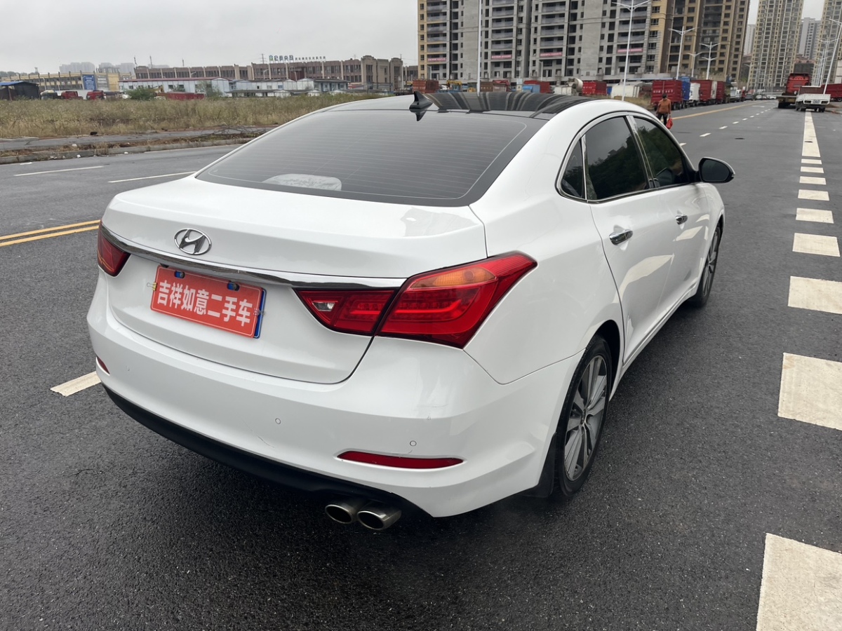 2015年8月現(xiàn)代 名圖  2014款 1.8L 自動尊貴型DLX