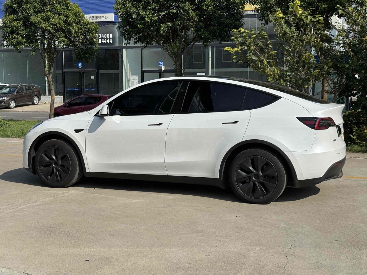 特斯拉 Model 3  2023款 煥新版 后輪驅動圖片