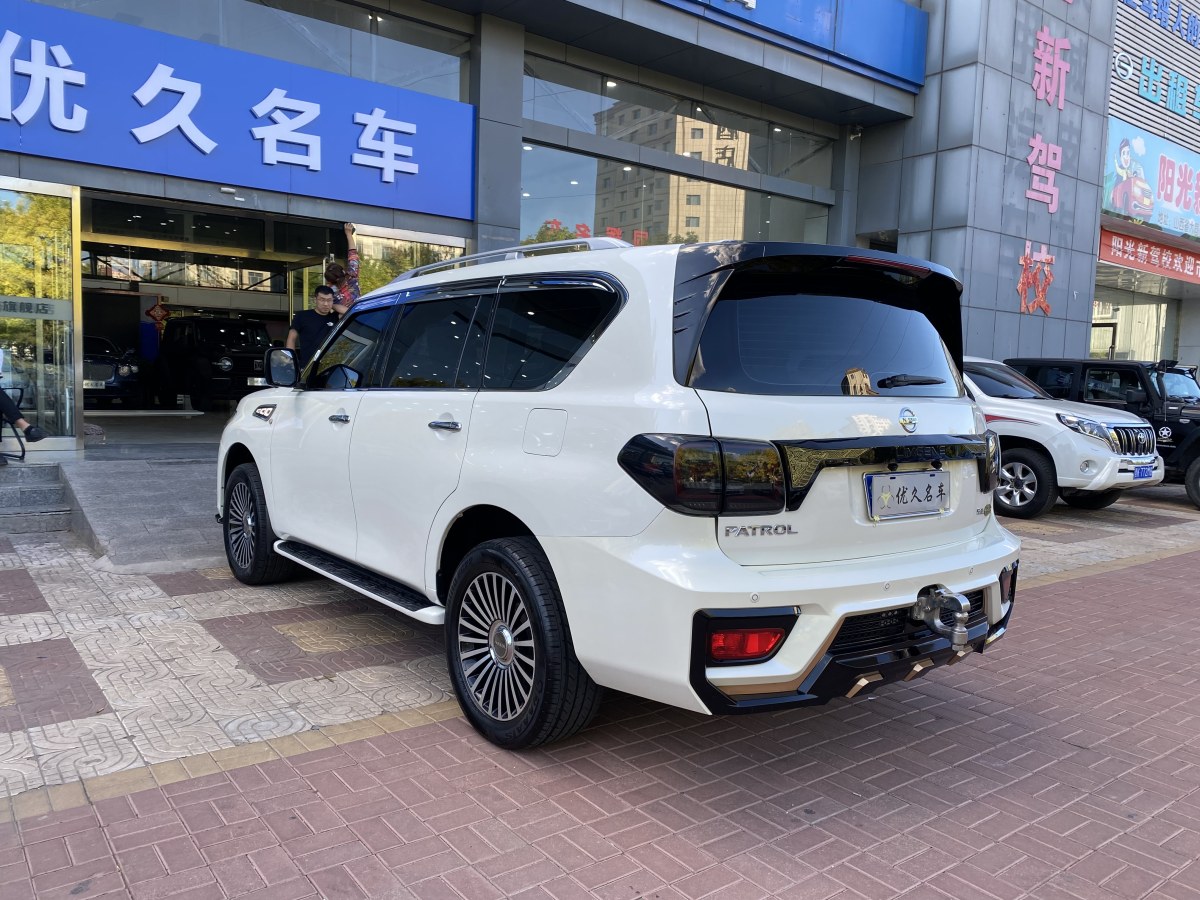 日產(chǎn) 途樂  2018款 4.0L 鉑金型圖片