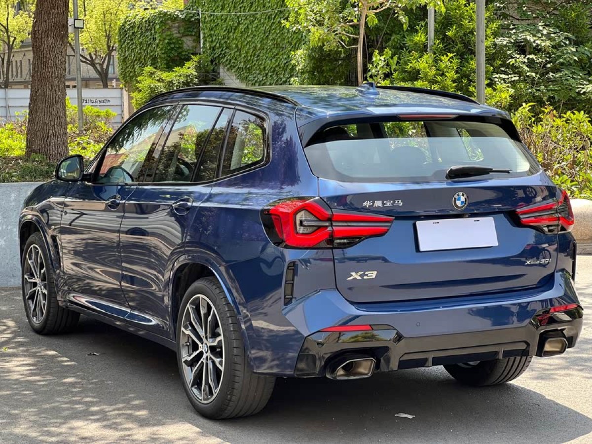 寶馬 寶馬X3  2022款 xDrive30i 領(lǐng)先型 M曜夜套裝圖片