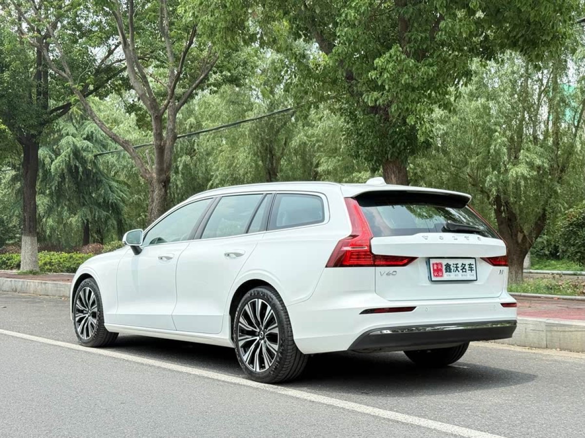 沃爾沃 V60  2024款 B5 智遠豪華版圖片