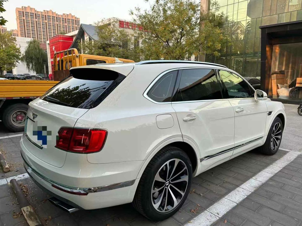 賓利 添越PHEV  2019款  3.0T PHEV圖片