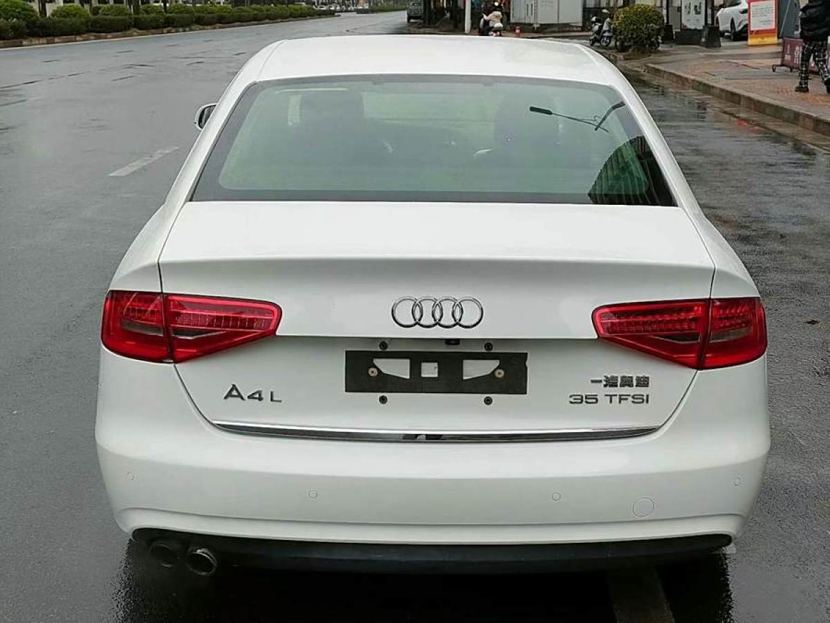 奧迪 奧迪A4L  2015款 35 TFSI 自動標準型圖片