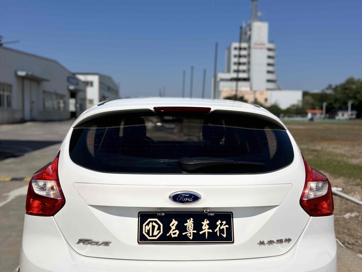 福特 ?？怂? 2012款 兩廂 1.6L 自動(dòng)舒適型圖片