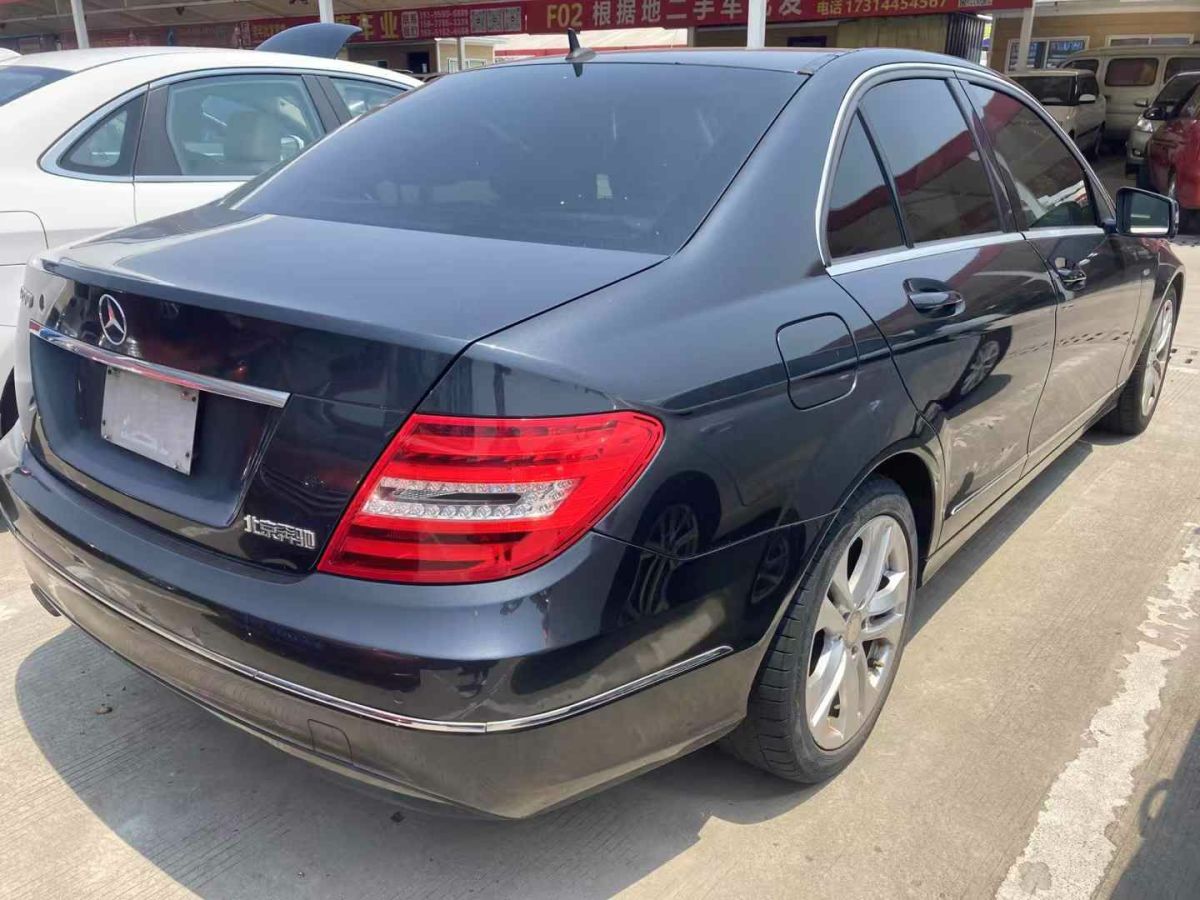 奔馳 奔馳C級(jí)AMG  2012款 AMG C 63 動(dòng)感型圖片