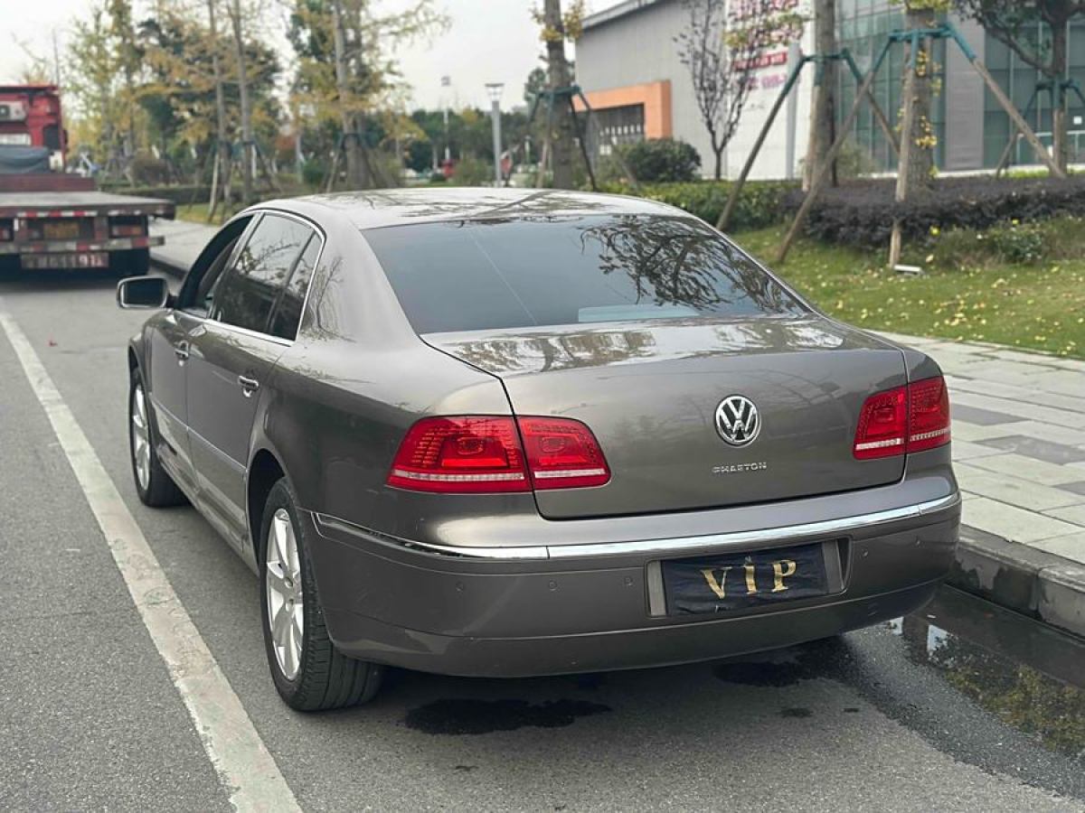 大眾 輝騰  2011款 3.6L V6 5座加長(zhǎng)舒適版圖片