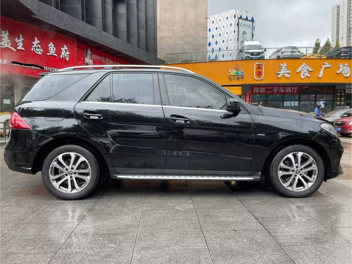 奔馳 奔馳GLE  2018款 GLE 320 4MATIC 動感型臻藏版圖片