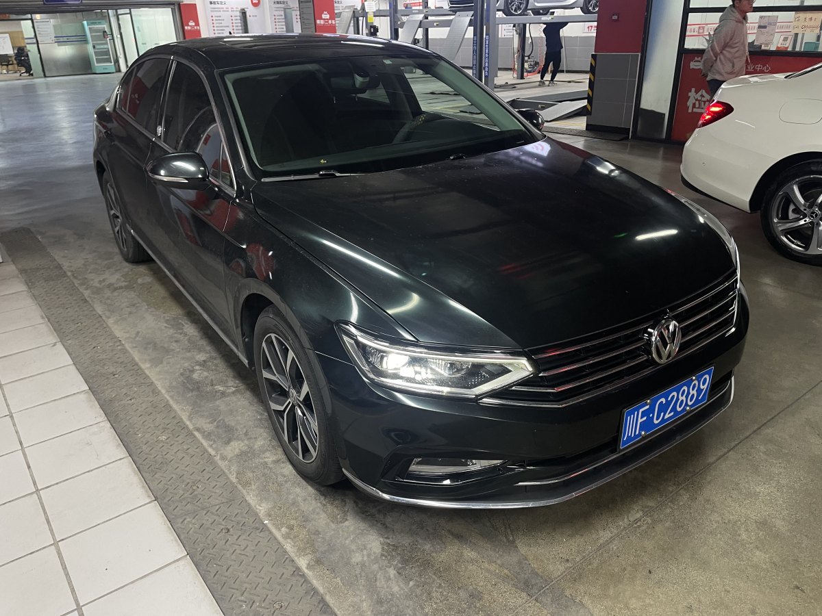 大眾 邁騰  2019款  330TSI DSG 領(lǐng)先型 國VI圖片