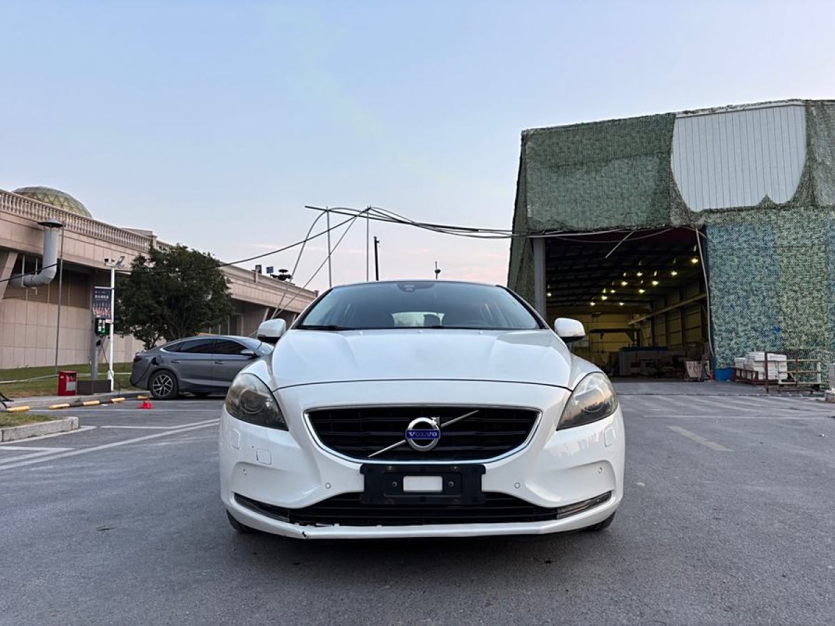 沃爾沃 V40  2014款 2.0T 智雅版圖片