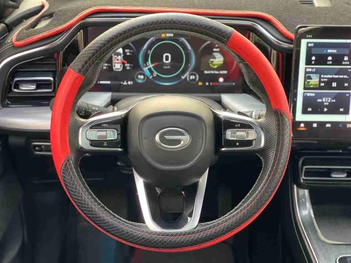 廣汽傳祺 GS8  2022款 領(lǐng)航系列 2.0TGDI 兩驅(qū)豪華智聯(lián)版（七座）圖片