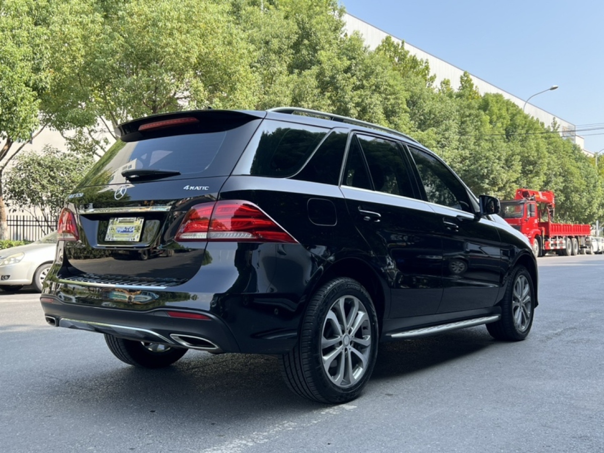 奔馳 奔馳GLE  2016款 GLE 320 4MATIC 動(dòng)感型圖片