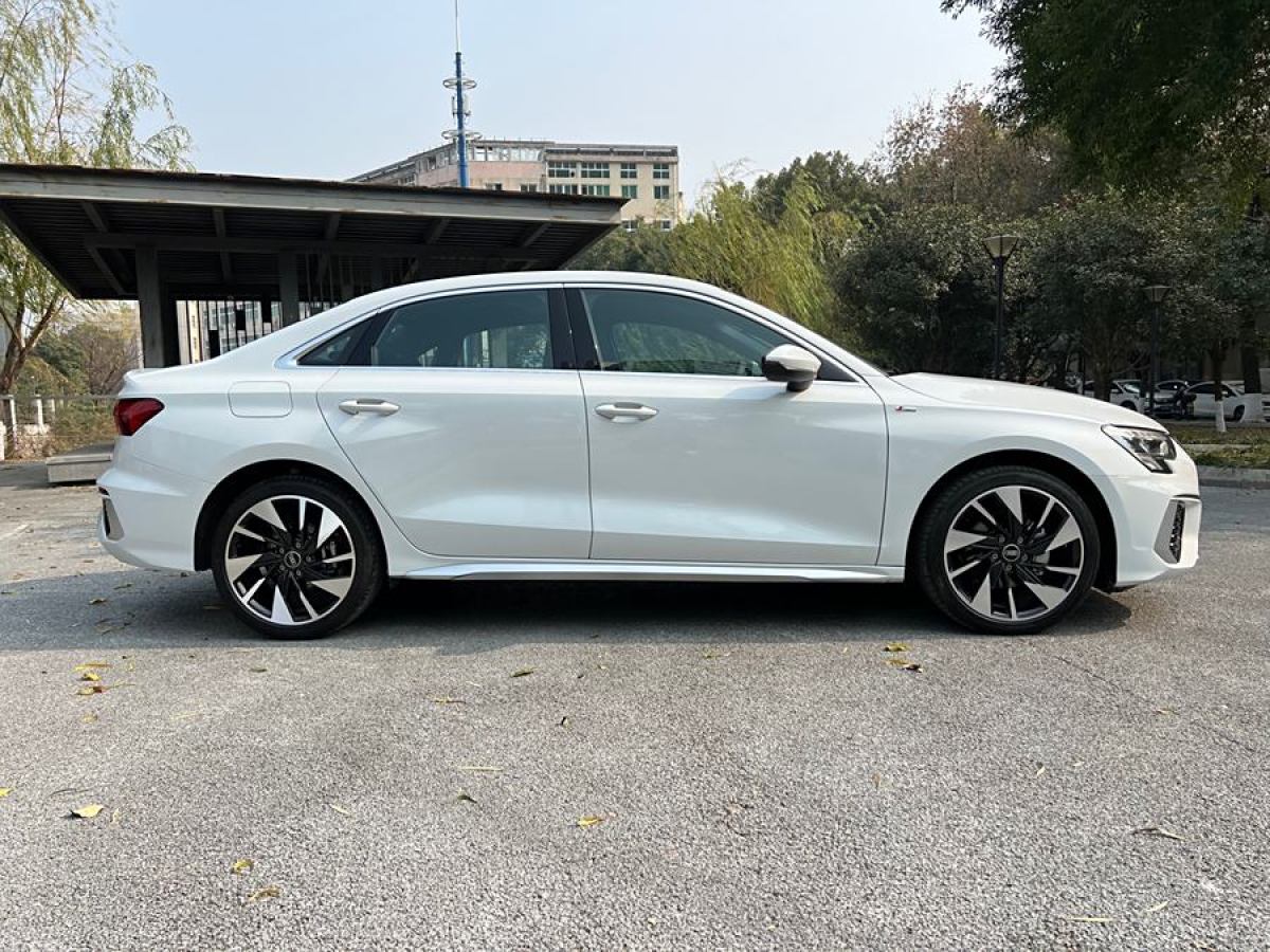 奧迪 奧迪A3  2025款 Sportback 35TFSI 飛馳悅享型圖片