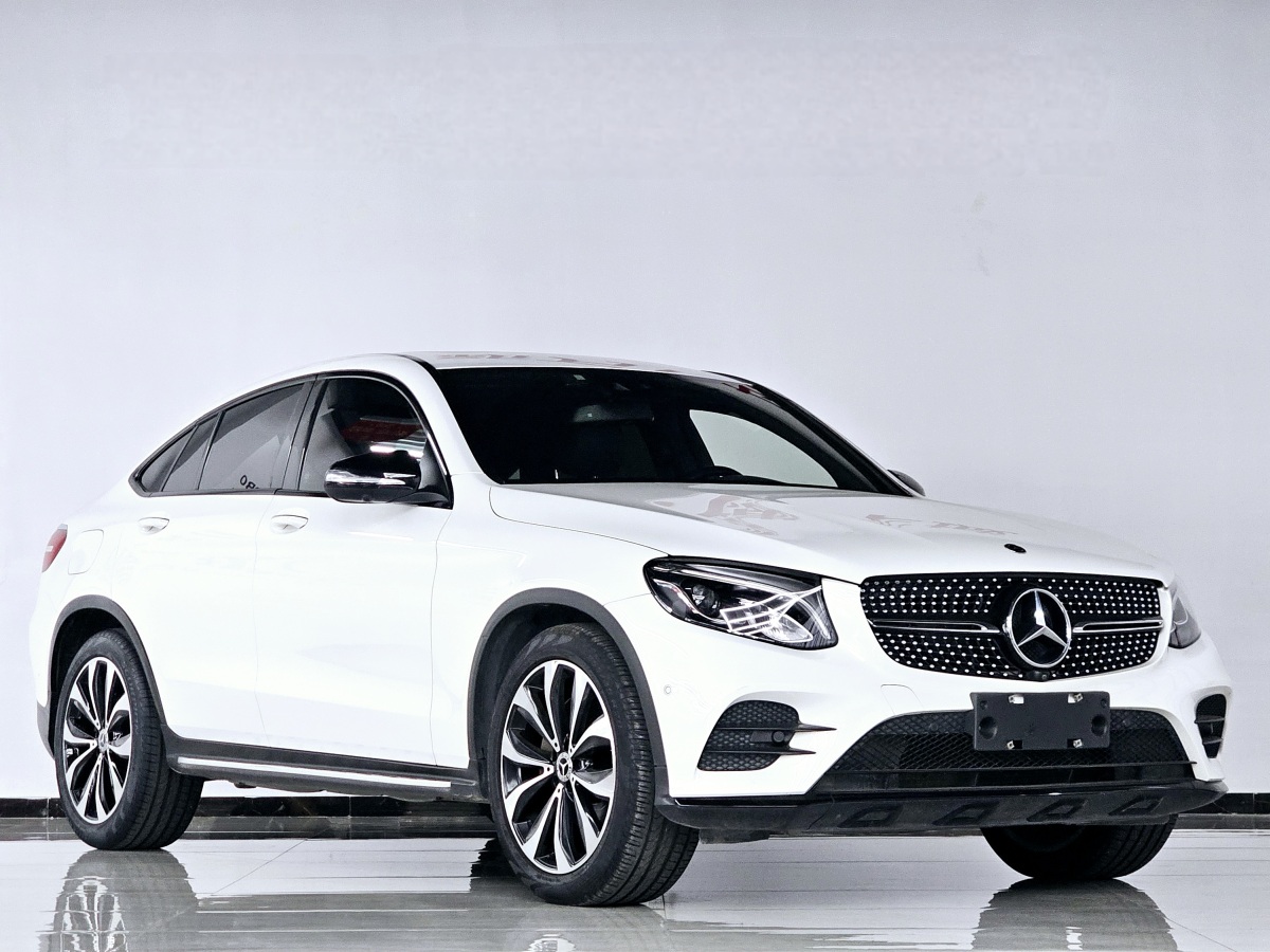 奔馳 奔馳GLC  2021款 GLC 260 4MATIC 轎跑SUV圖片