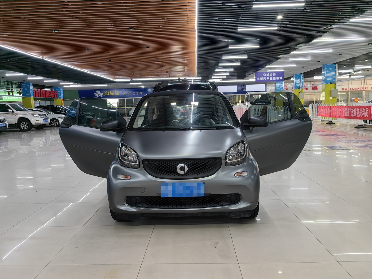 smart fortwo  2015款 1.0L 52千瓦硬顶激情版图片