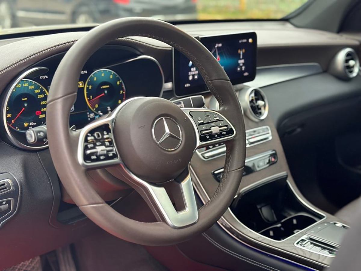 奔馳 奔馳GLC  2025款 改款 GLC 260 L 4MATIC 豪華型圖片