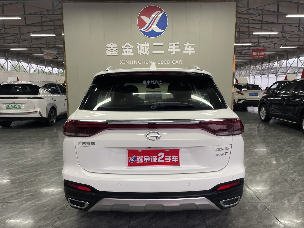 广汽传祺 GS5  2019款 270T 自动尊贵版图片