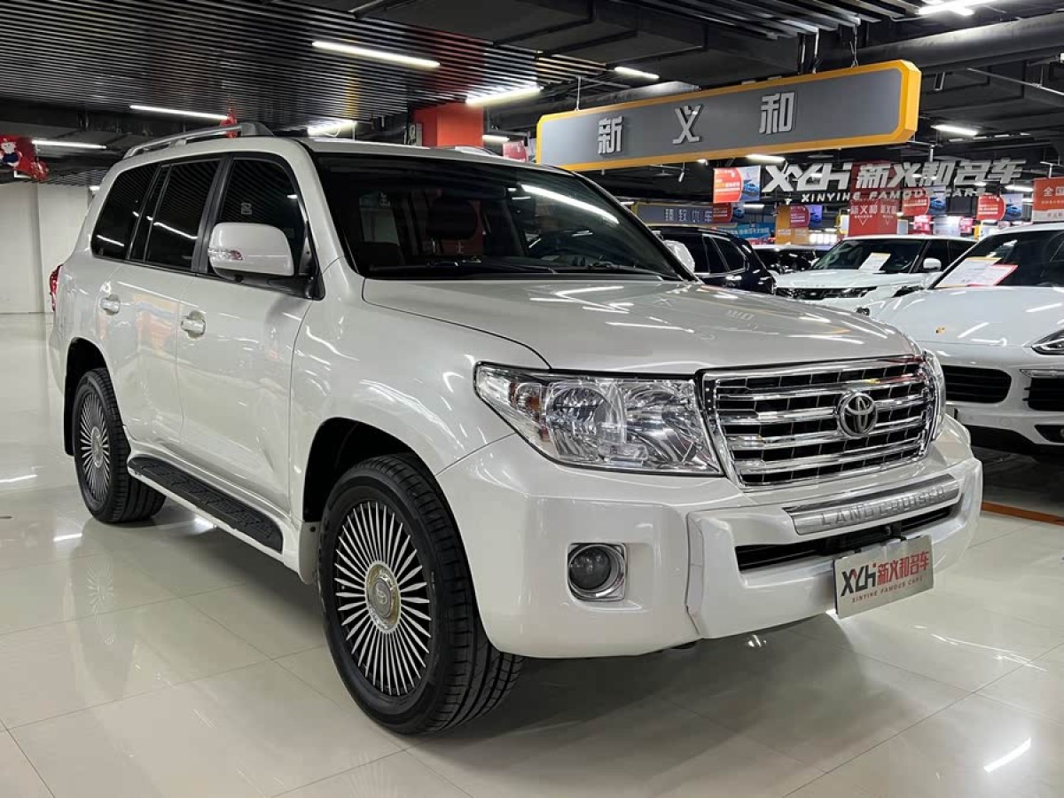 豐田 蘭德酷路澤  2015款 4.0L V6 中東限量版圖片