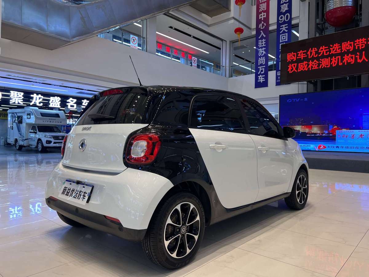 smart forfour  2016款 1.0L 52千瓦靈動版圖片