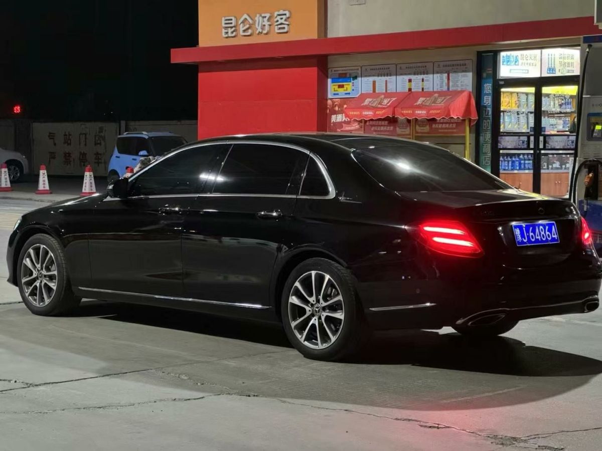 奔馳 奔馳E級(jí)  2019款 E 300 L 豪華型圖片