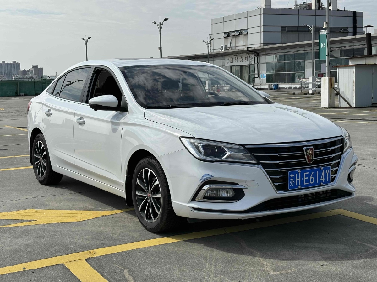 2021年4月榮威 i5  2020款 1.5L 自動4G互聯(lián)領(lǐng)豪旗艦版