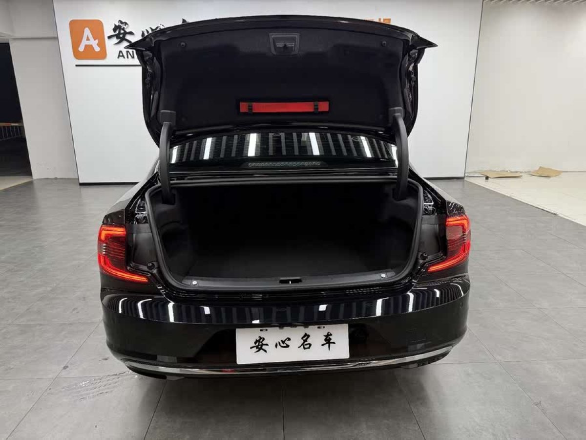 沃爾沃 S90  2024款 B5 智逸豪華版圖片