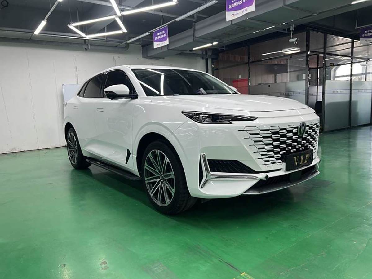 長(zhǎng)安 長(zhǎng)安UNI-K  2021款 2.0T 尊貴型圖片