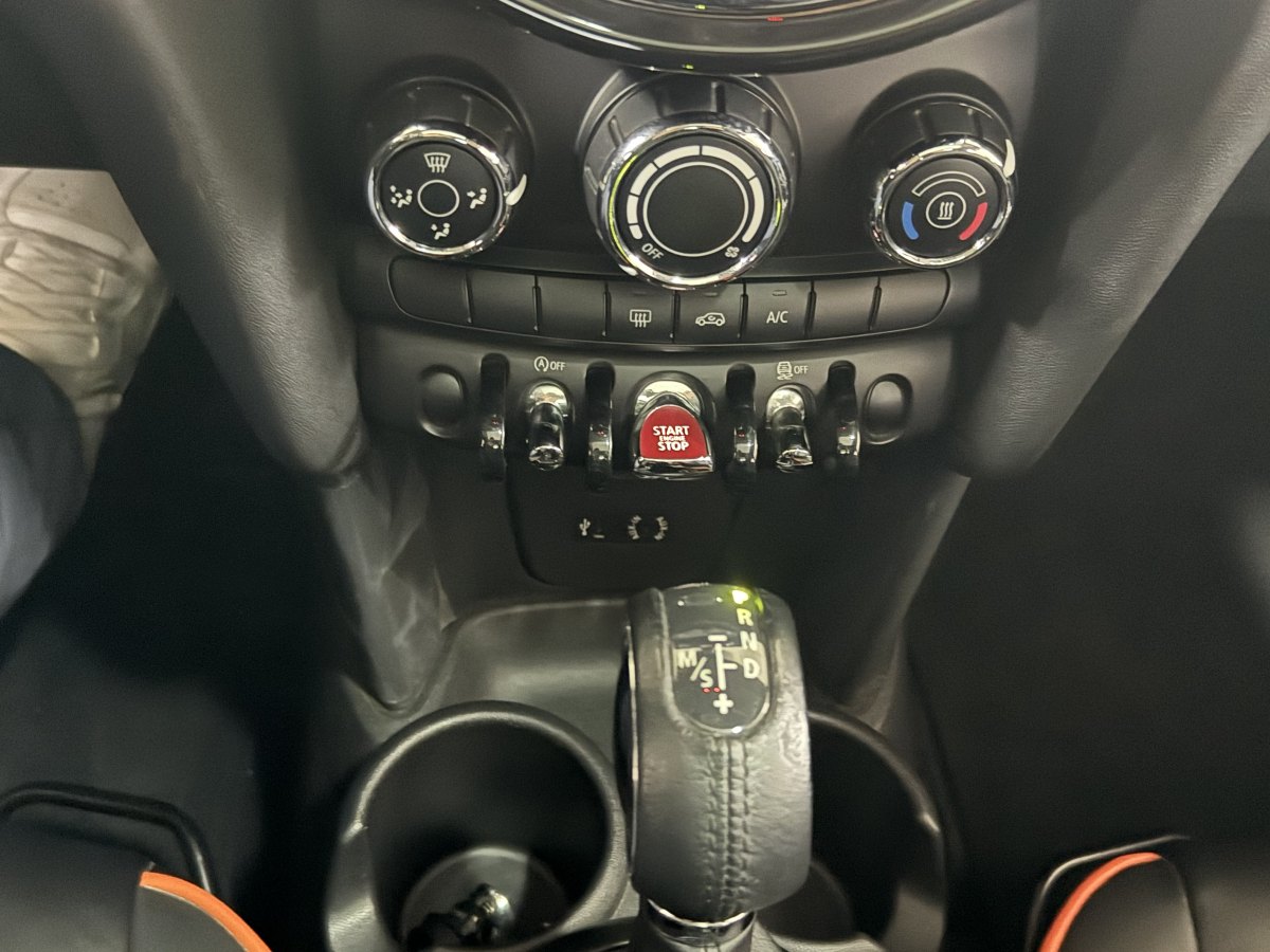 MINI MINI  2016款 1.2T ONE 先鋒派 五門版圖片