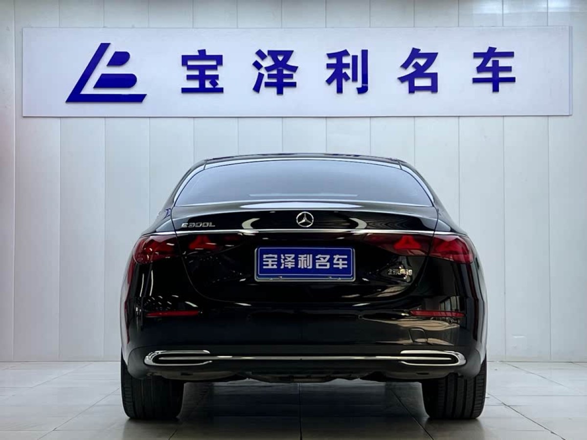奔馳 奔馳E級  2024款 改款 E 300 L 時尚型圖片