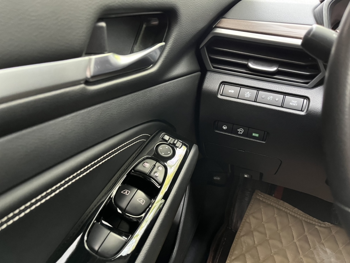 日產(chǎn) 天籟  2021款 2.0L XL Upper AD1 智行領(lǐng)航版圖片