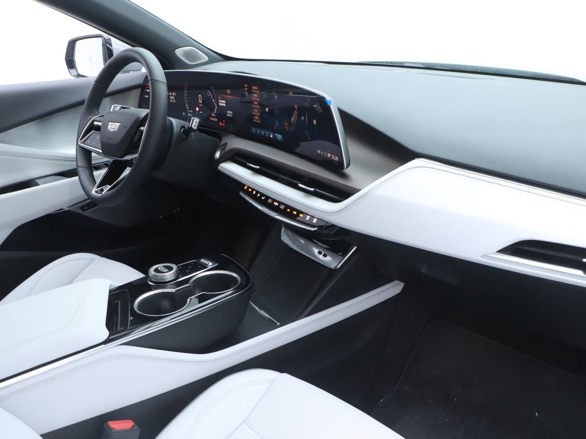 凯迪拉克 凯迪拉克GT4  2023款 25T 尊贵型图片