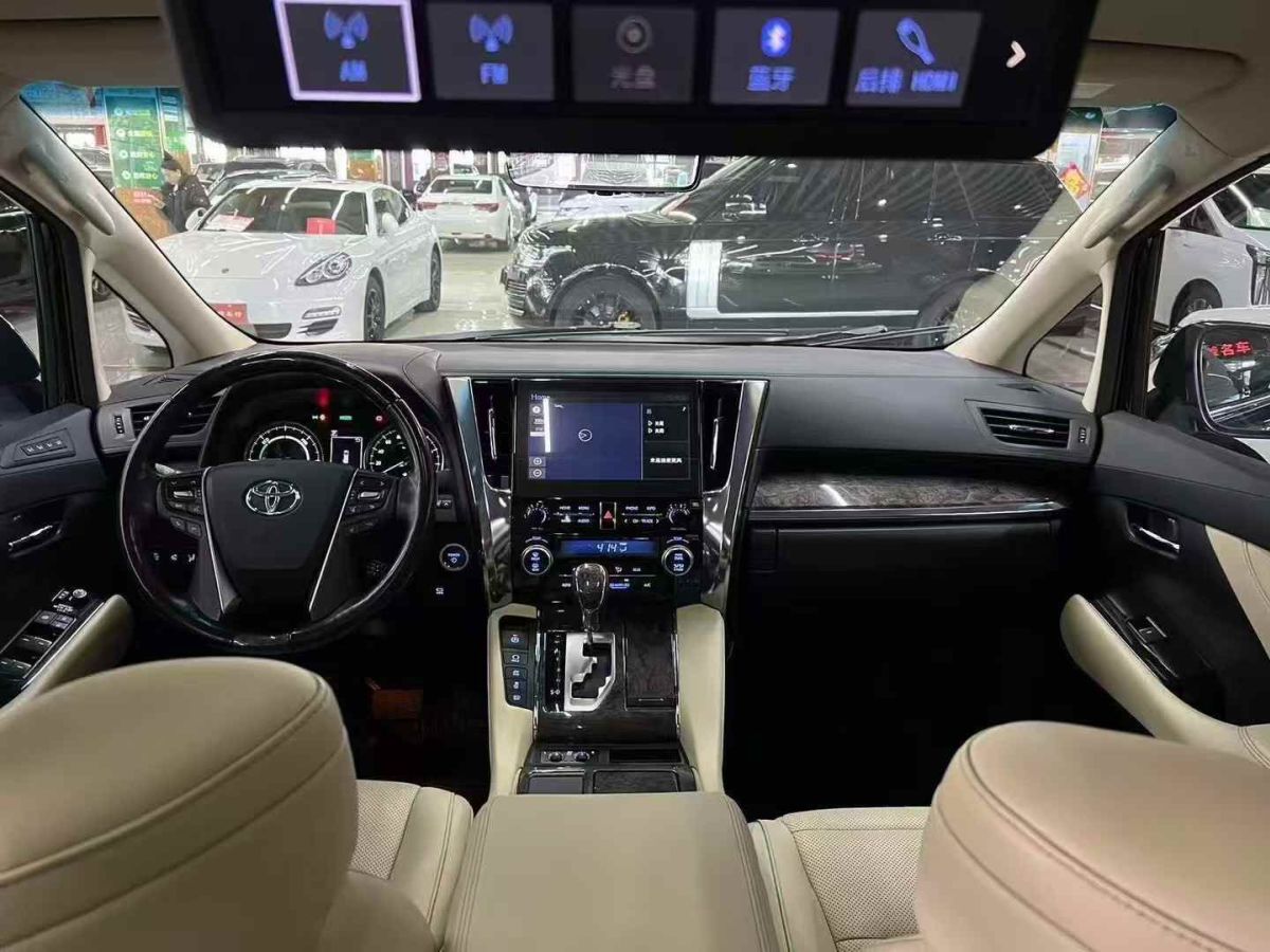 豐田 威爾法  2023款 皇冠 雙擎 2.5L HV尊貴版圖片