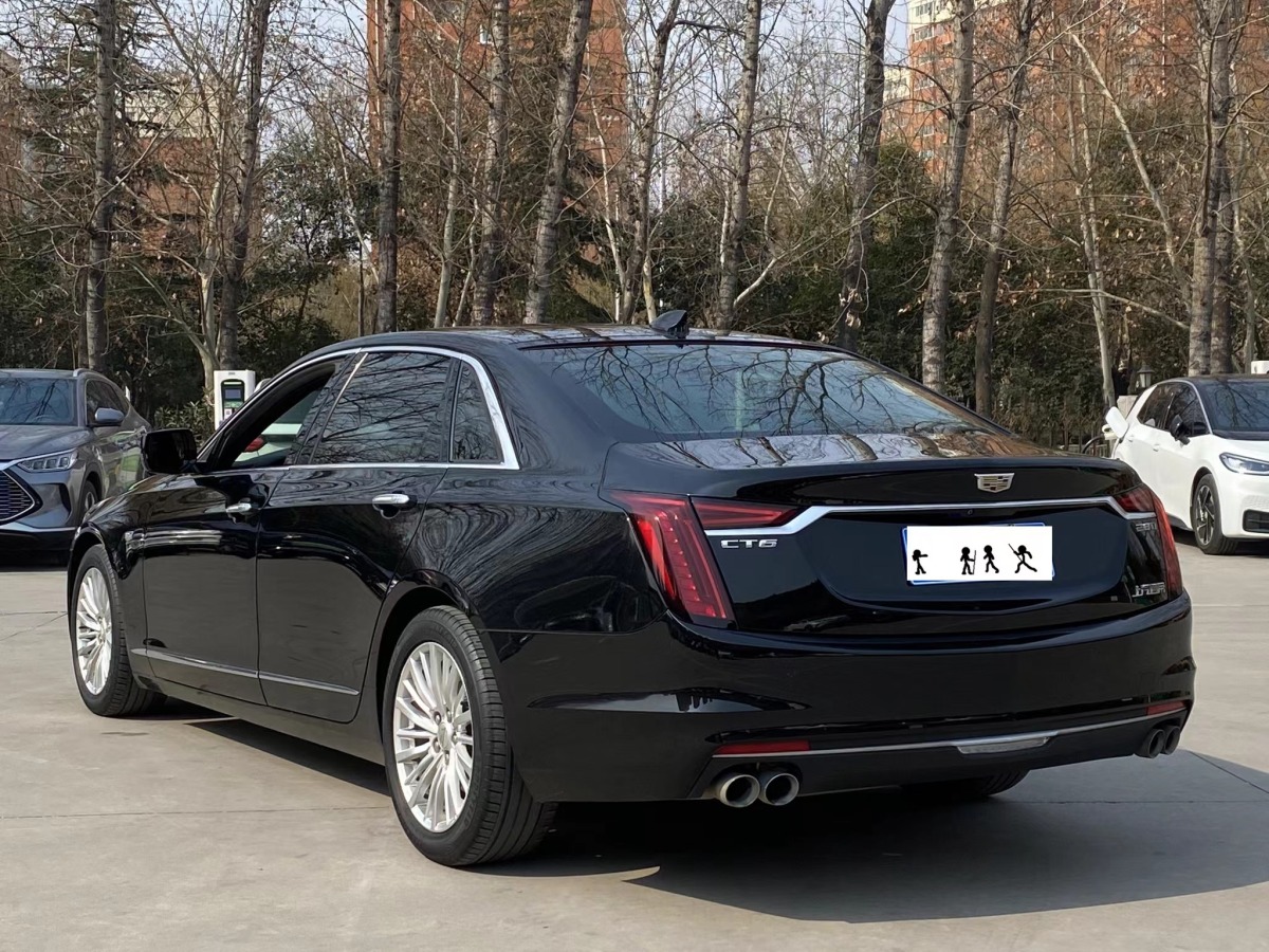 凱迪拉克 CT6  2022款 28T 豪華型圖片