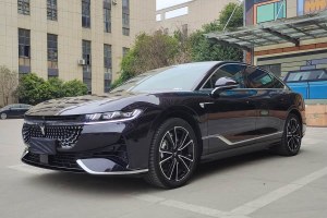 嵐圖追光 嵐圖 PHEV 四驅(qū)超長(zhǎng)續(xù)航旗艦版