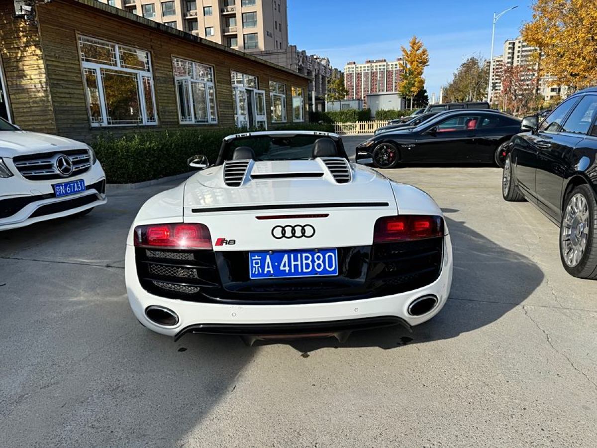 奧迪 奧迪R8  2011款 Spyder 5.2 FSI quattro圖片